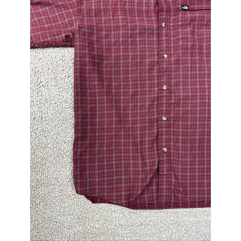 The North Face Red Plaid Shirt Mesh Lined Fishing Hiking Outdoors Button Down L